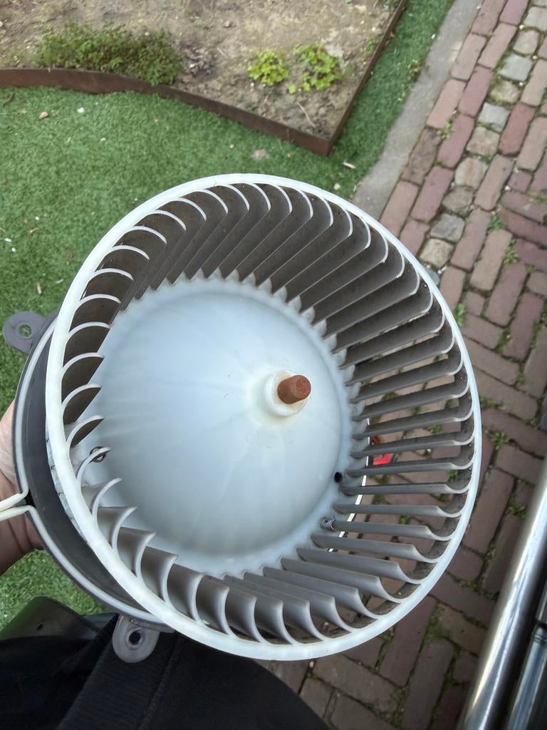 Kachel motor Mercedes Vito, Ophalen of Verzenden, Gebruikt, Mercedes-Benz