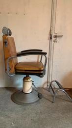 Oude kappersstoel, Ophalen, Gebruikt