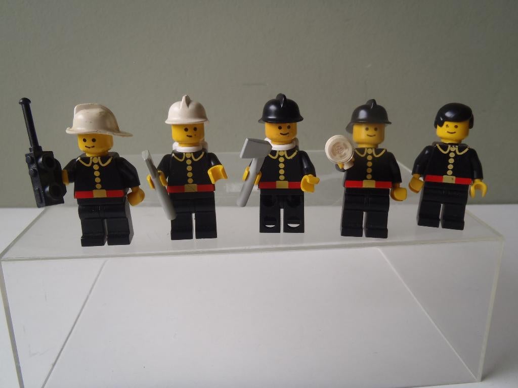 5 Brandweermannen Classic Basis is set Legoland 6307, Kinderen en Baby's, Speelgoed | Duplo en Lego, Lego, Ophalen of Verzenden