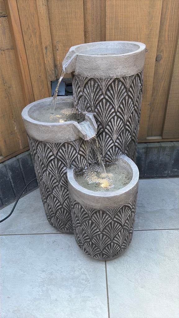 DAGTOPPER Waterornament Salo Grijs met Verlichting, Tuin en Terras, Waterpartijen en Fonteinen, Ophalen of Verzenden, Zo goed als nieuw