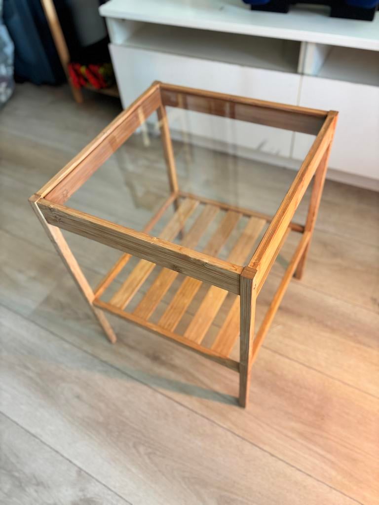 Bijzettafel van bamboe met glasplaat, 45 tot 60 cm, Minder dan 55 cm, Gebruikt, Vierkant