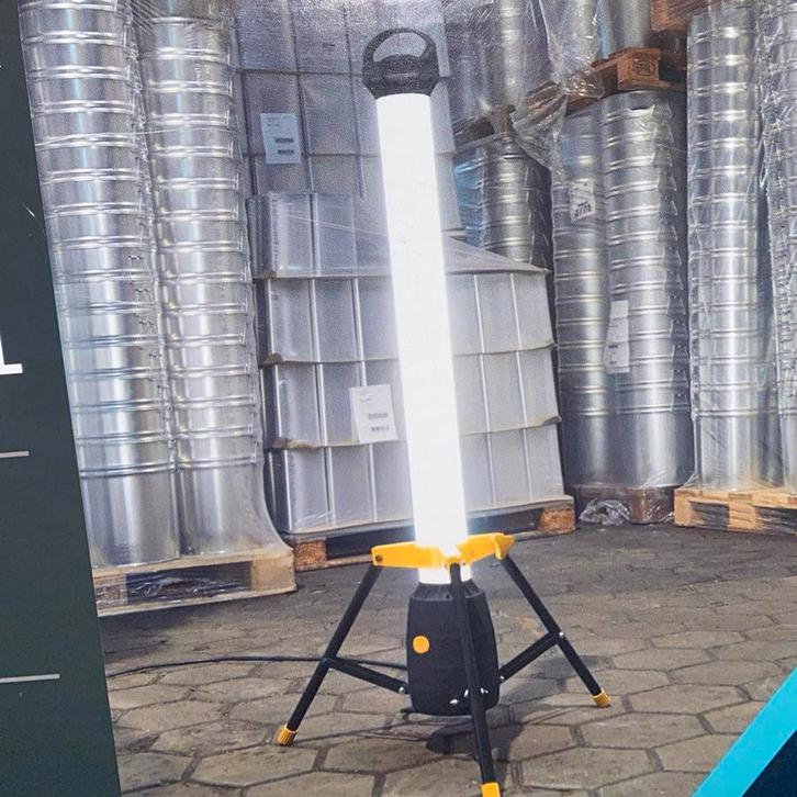 Nieuwe LED Kolom-Werklamp - Bouwlamp in doos, Doe-het-zelf en Verbouw, Bouwverlichting, Nieuw, Lamp met armatuur, Minder dan 50 watt