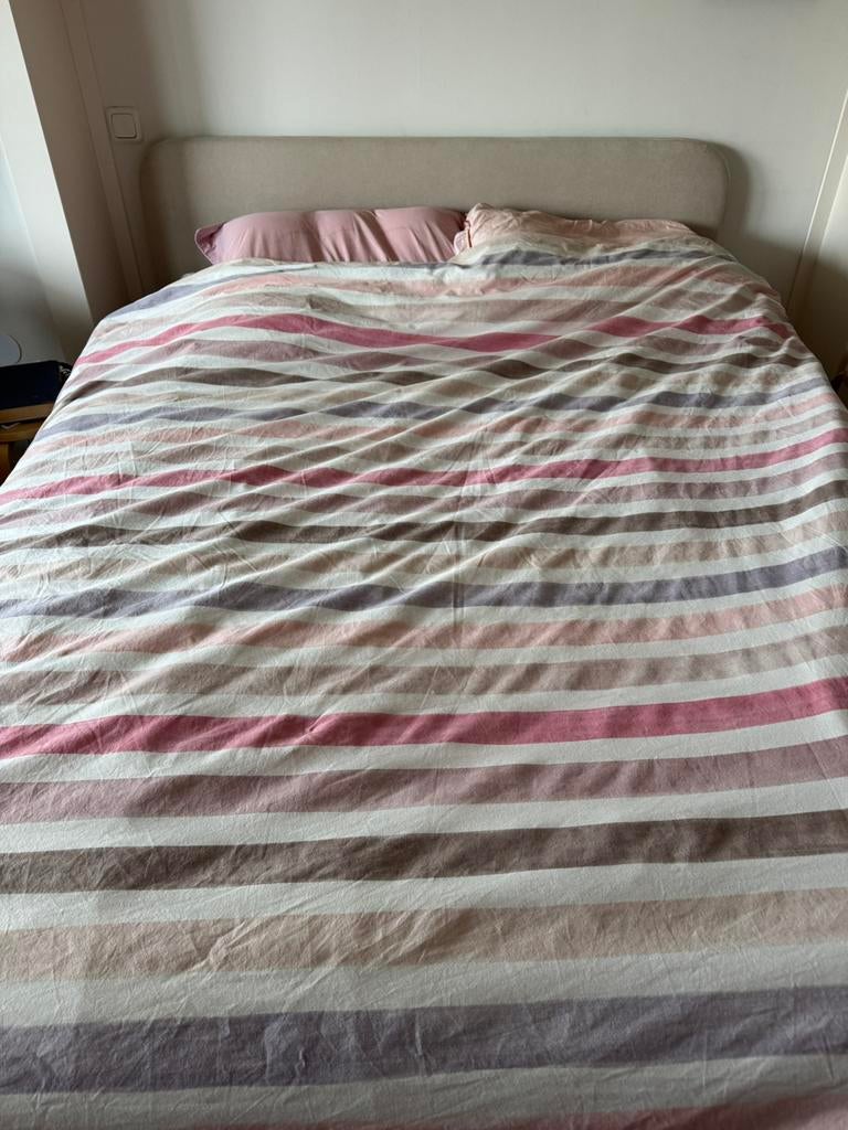 Bed met bodem en matras 140x200, Ophalen, Gebruikt, Tweepersoons, Modern