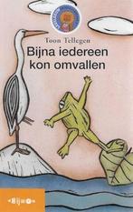 Toon Tellegen: Bijna iedereen kon omvallen, Ophalen of Verzenden, Zo goed als nieuw