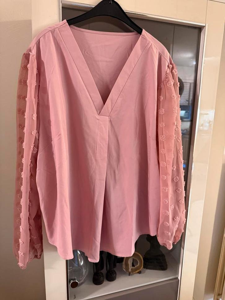 Nieuwe roze tuniek Chic Me, maat 52 (5XL), Kleding | Dames, Grote Maten, Nieuw, Blouse of Tuniek, Roze, Ophalen of Verzenden
