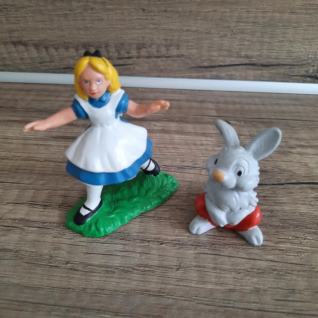 Walt Disney Alice in Wonderland en konijn Bullyland, Ophalen of Verzenden, Overige figuren, Zo goed als nieuw, Beeldje of Figuurtje