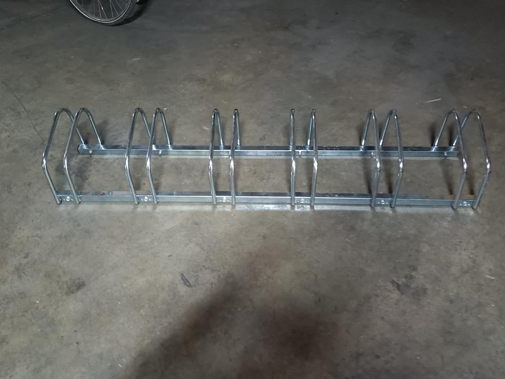 Fietsenrek 1.60 meter lang voor 6 fietsen, Fietsen en Brommers, Fietsaccessoires | Fietsenrekken, Ophalen