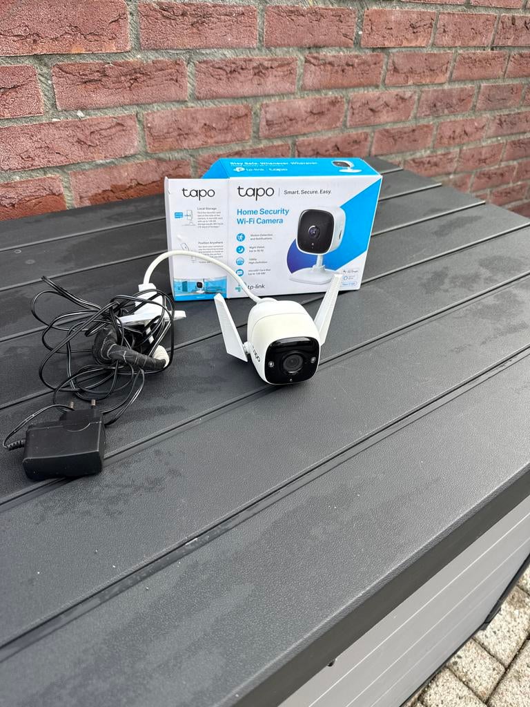Tapo Home Security Wi-Fi Camera, Ophalen of Verzenden, Gebruikt, Buitencamera