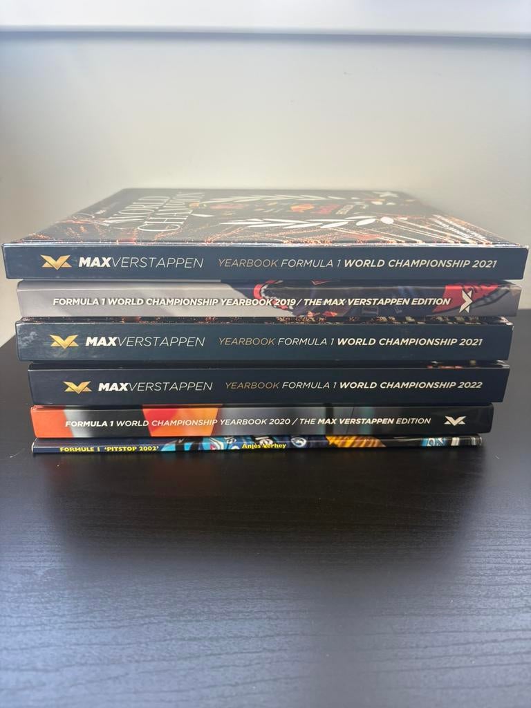 Max verstappen jaar boek en max verstappen fotos, Ophalen of Verzenden, Zo goed als nieuw, Damesbladen