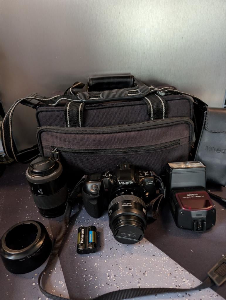 Minolta Dynax 500si met AF 70-210 lens flitser en meer, Audio, Tv en Foto, Fotocamera's Analoog, Ophalen of Verzenden, Gebruikt