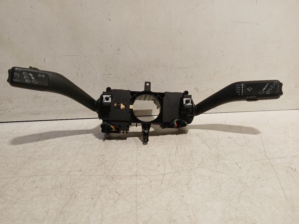 Combischakelaar Skoda Citigo, Onderdelen@venauto.nl, Van der Ven Autorecycling B.V., Gebruikt, Ettenseweg 76, 4706 PB Roosendaal, The Netherlands