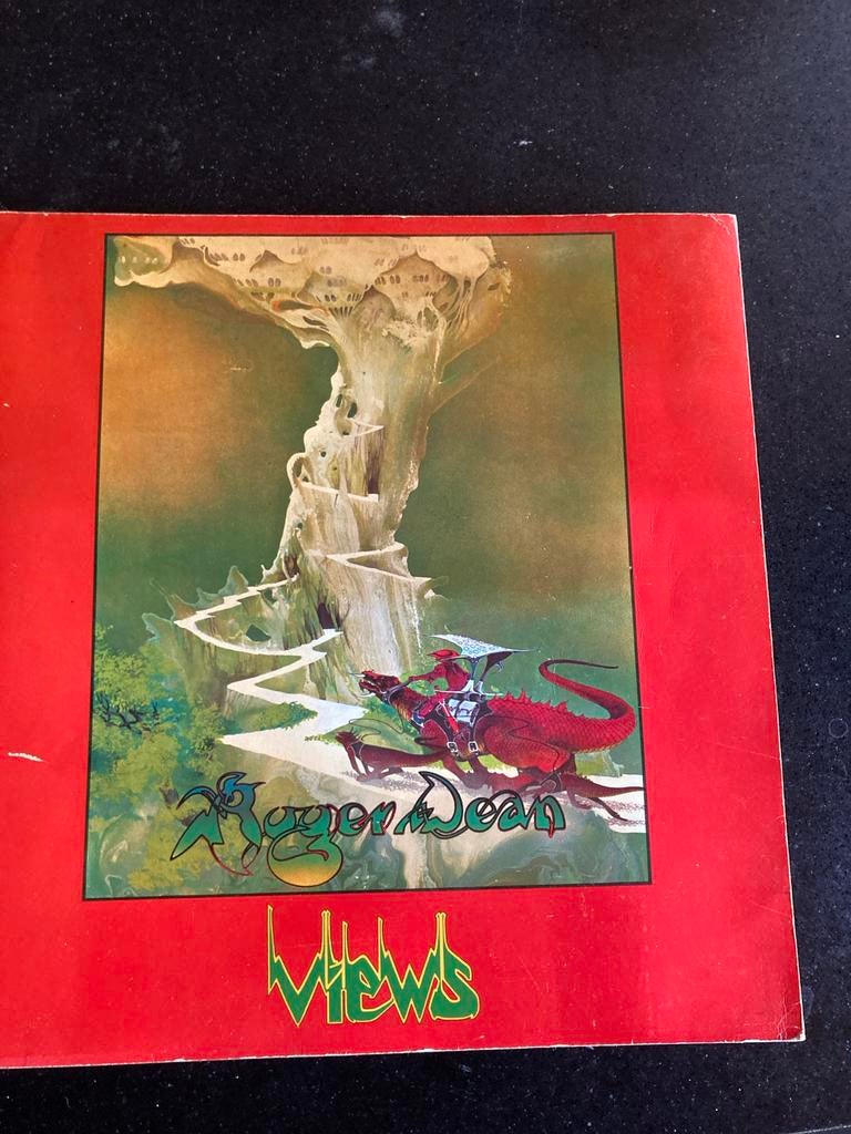 Roger Dean Views boek, Ophalen of Verzenden, Gelezen