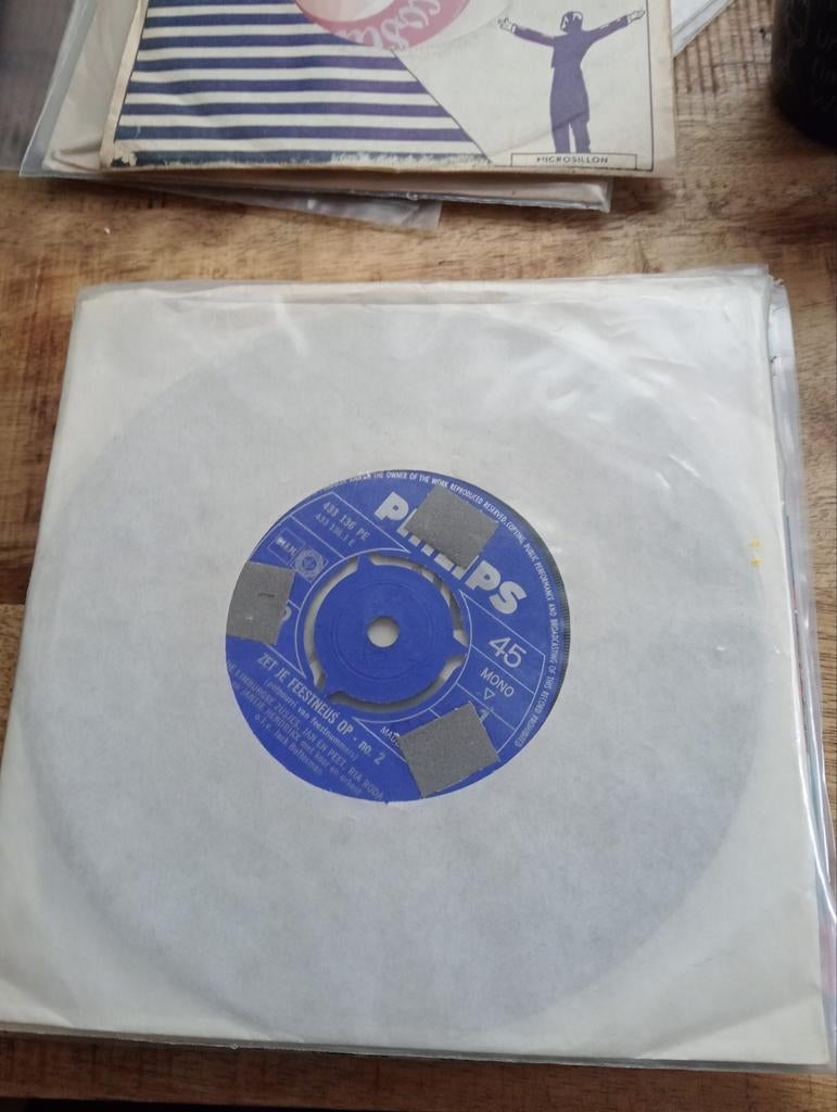 De Limburgse zusjes - zet je feestneus op no2, Ophalen of Verzenden, Zo goed als nieuw, Overige formaten, Levenslied of Smartlap