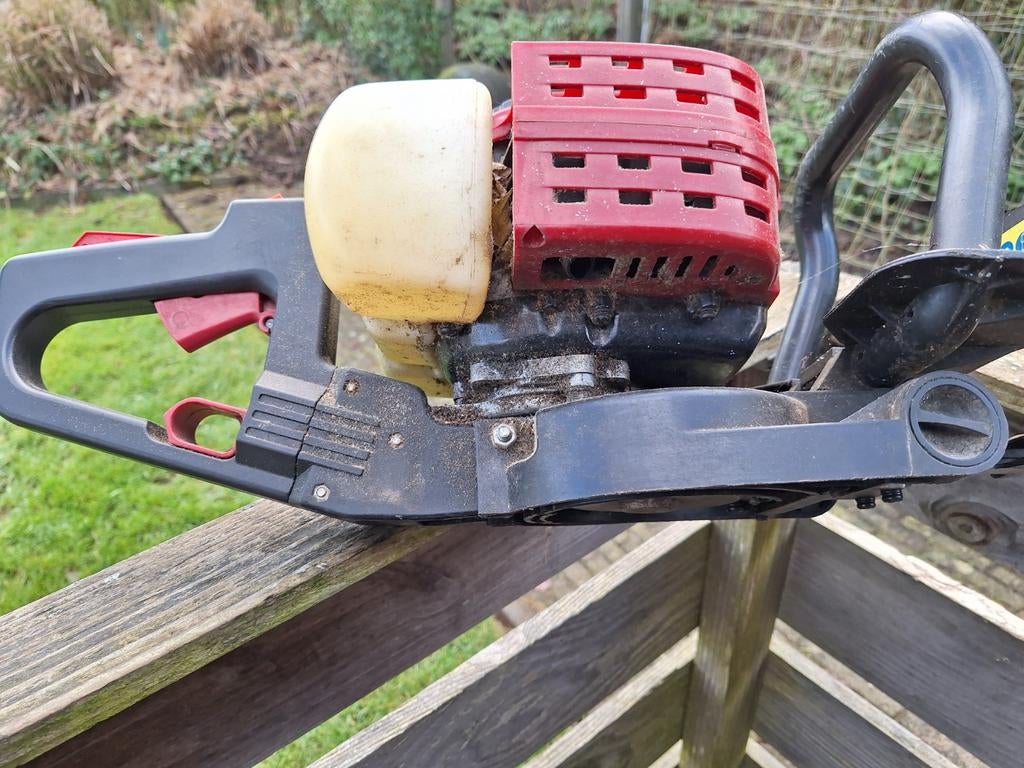 Benzinemotor Heggeschaar 65 cm, Tuin en Terras, Heggenscharen, Ophalen, Gebruikt, Benzine, IKRA MOGATEC BHT 60