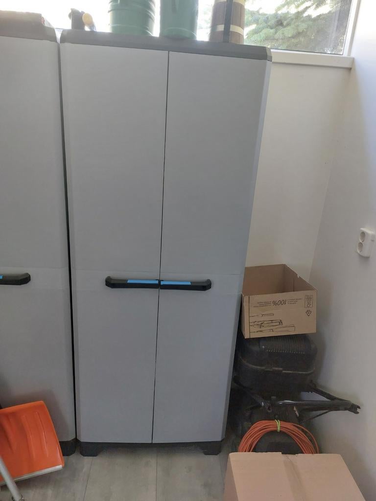 Tuinkast. Plastic kast. Evt 2 te koop, Ophalen, Kunststof, Overige typen