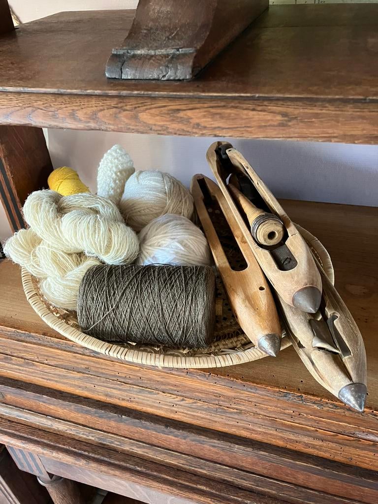 Antieke mand met schietspoelen klossen garen, Antiek en Kunst, Ophalen of Verzenden