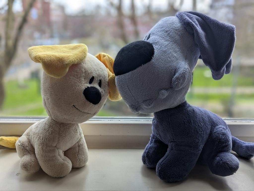 Woezel en Pip knuffels - 8 euro samen, Ophalen of Verzenden, Gebruikt, Hond, Middelgroot (20 tot 80 cm)