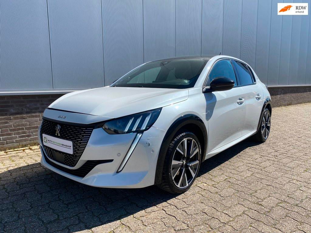 Peugeot 208 1.2 PureTech GT-Line Camera Led Apple Car Play, 1199 cc, Wit, Handgeschakeld, Benzine