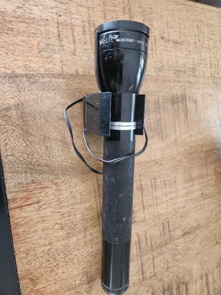 Zaklamp, Caravans en Kamperen, Zaklampen, Ophalen of Verzenden, Batterij