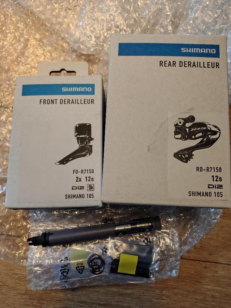 Shimano 105 Di2 Derailleurs Accu FD-R7150 RD-R7150 BT-DN300, Shimano, Overige typen, Nieuw, Ophalen of Verzenden