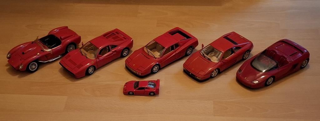 Ferrari modelauto's, Ophalen of Verzenden, Zo goed als nieuw, Auto, Bburago