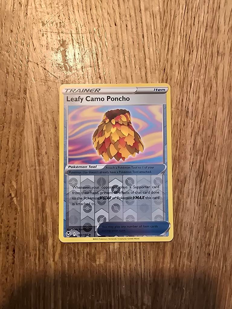 (STI) Leafy Camo Poncho Trainer Reverse Holo (160/195), Ophalen of Verzenden, Zo goed als nieuw, Losse kaart