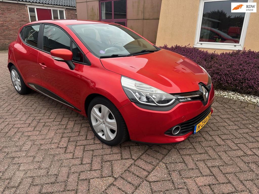 Renault Clio 1.2 Night & Day carply navi dealer oh, Voorwielaandrijving, Euro 5, 49 €/maand, Handgeschakeld