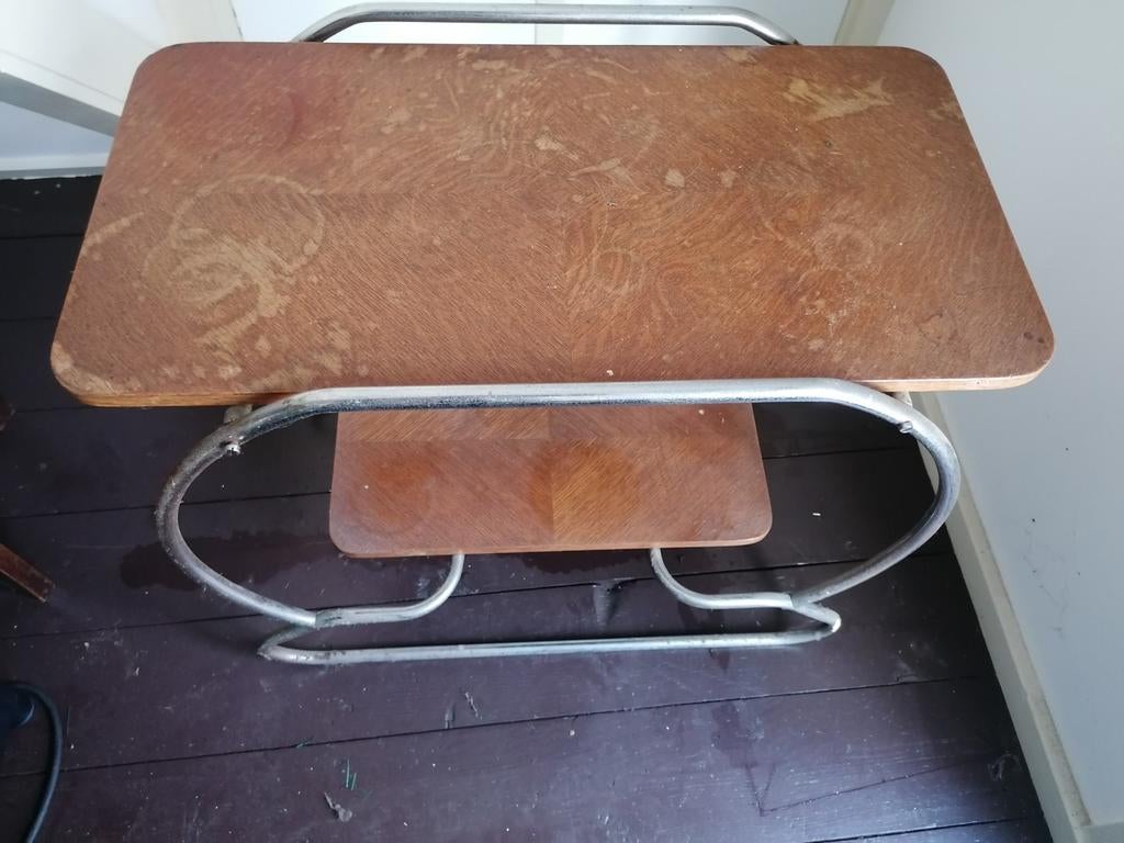 Bauhaus tafel meubel, Ophalen