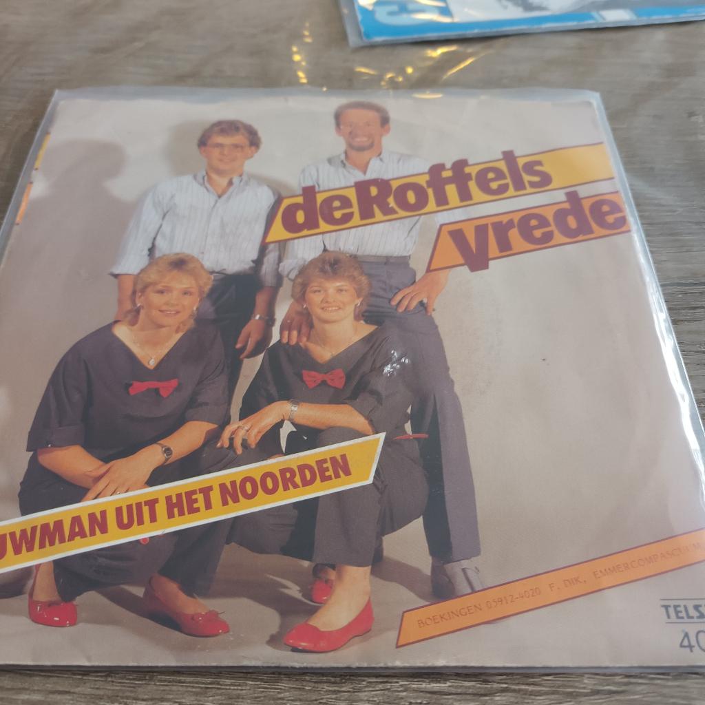 de roffels - sneeuwman uit het noorden, Ophalen of Verzenden, Zo goed als nieuw, Overige formaten, Levenslied of Smartlap