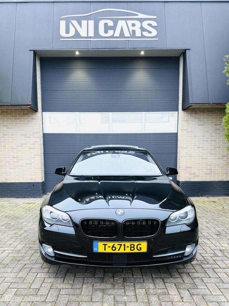 BMW 5-serie 550xi High Executive|408 PK|Opendak|Head Up|LM19, Auto's, BMW, Automaat, Euro 5, Gebruikt, 2000 kg