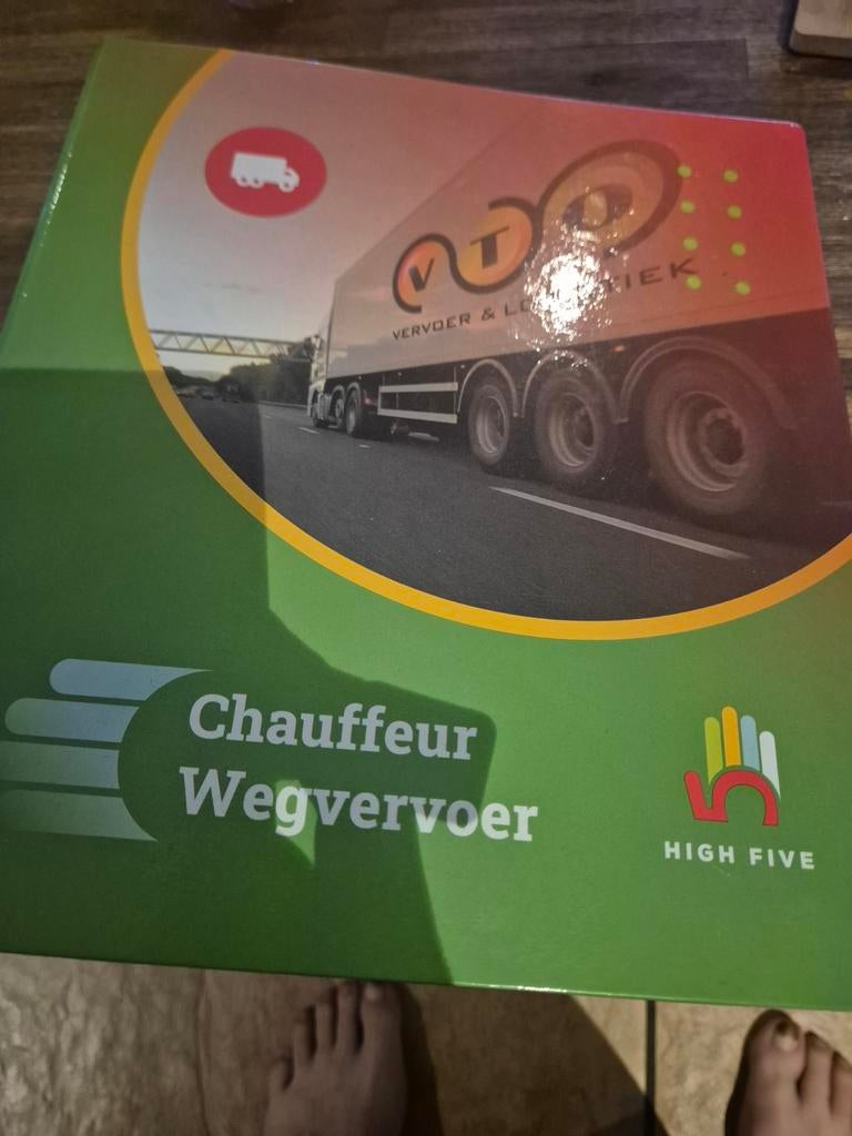 Theorieboeken Vrachtwagen Chauffeur Wegvervoer Code 95, Boeken, Ophalen of Verzenden, Zo goed als nieuw, MBO, Vervoer & Logistiek Nederland