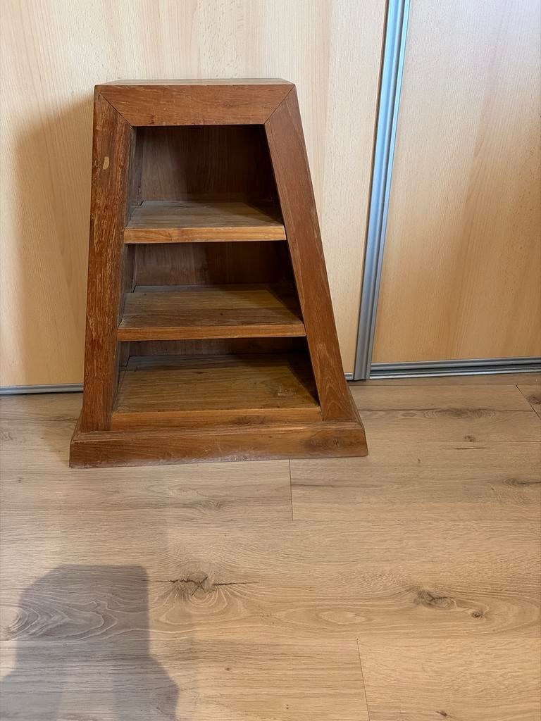 Houten piramide kastje - 60x51x18 cm, Ophalen, Gebruikt