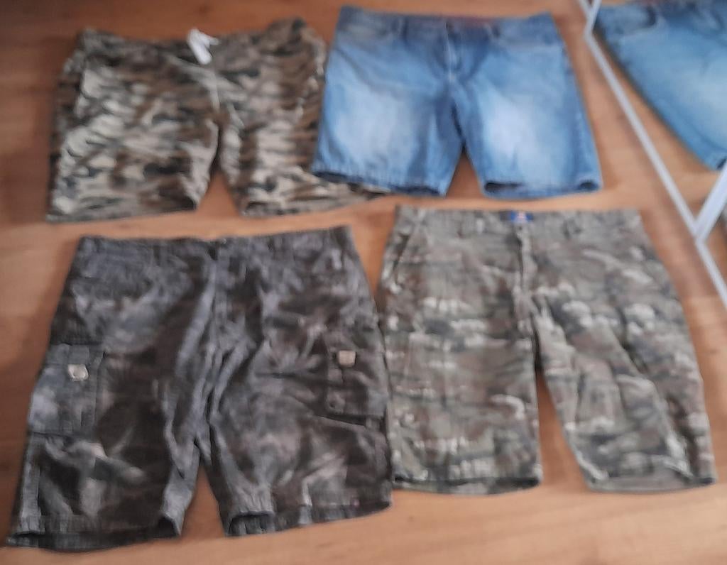 4 Heren korte broeken maat XXL., Ophalen of Verzenden, Gedragen, Overige maten, Overige kleuren