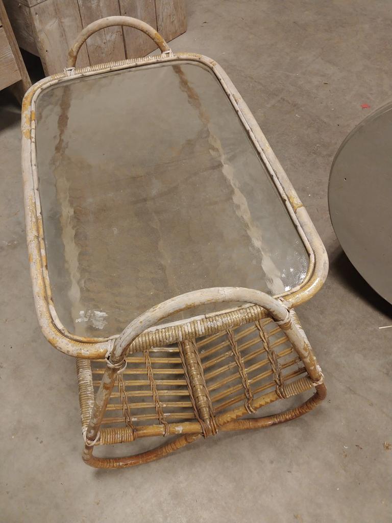 Rotan bijzettafel lectuurtafel. Retro vintage., Ophalen, Gebruikt