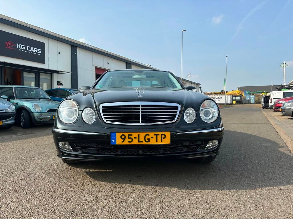 Mercedes-Benz E-klasse 240 Avantgarde|Concoursstaat|NL Auto|, Auto's, Mercedes-Benz, Automaat, Achterwielaandrijving, Gebruikt