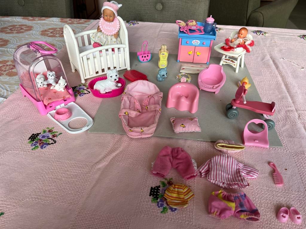 Baby Born set met poppen en accessoires de mini, Ophalen of Verzenden, Gebruikt, Meisje