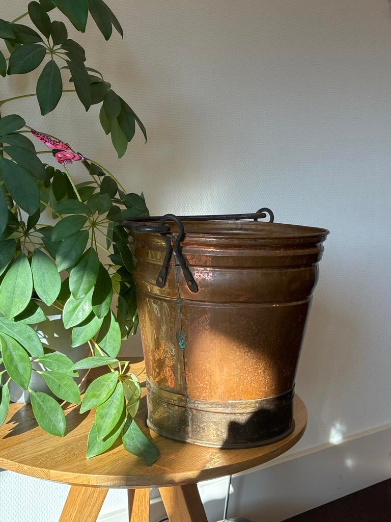 Grote koperen pot met deksel en koperen kan (2) - Koper, - Catawiki
