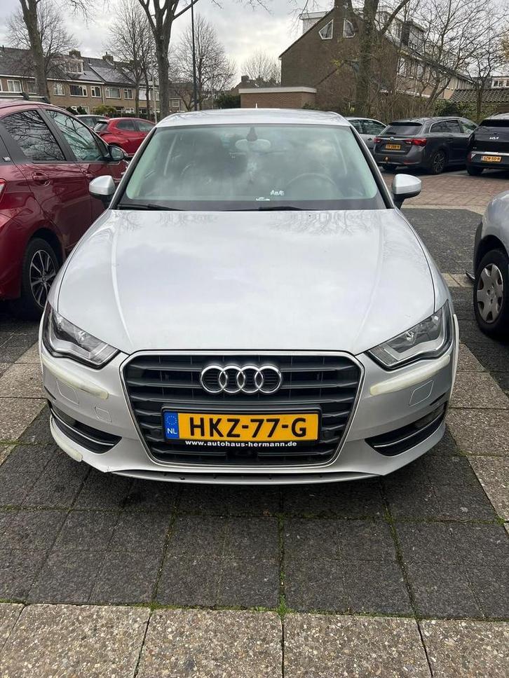 Audi A3 1.4 Tfsi 90KW 3D S-tronic 2013 Grijs, Auto's, Audi, Particulier, A3, Benzine, Euro 5, Hatchback, Automaat, Geïmporteerd