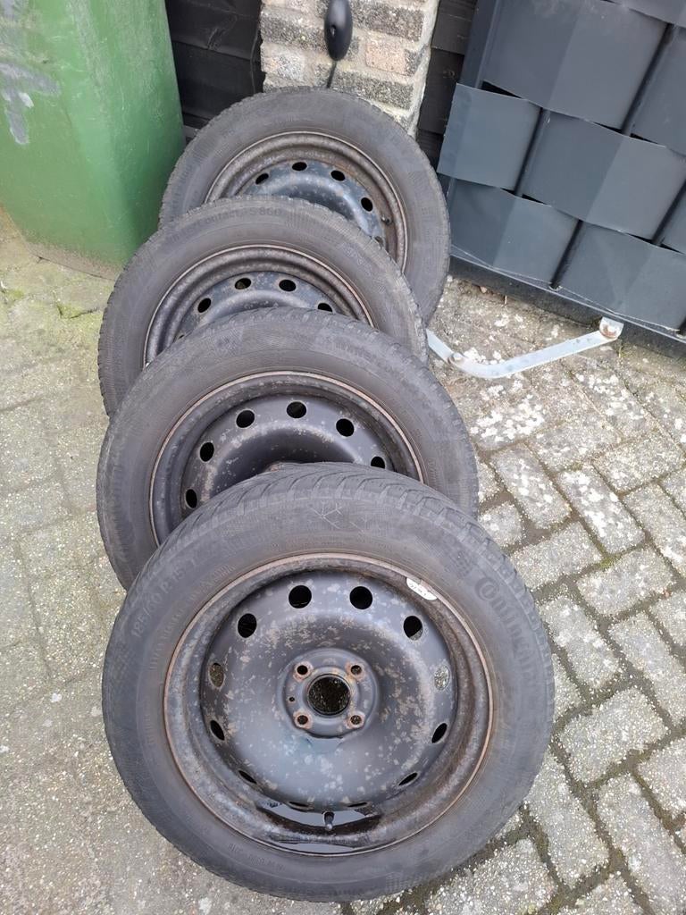 185/60R15 Continental TS860 (4mm), Ophalen, Gebruikt, Renault