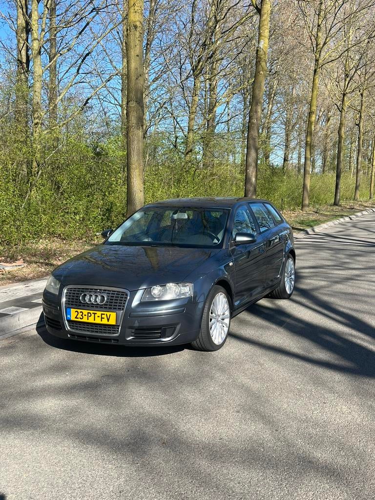 Audi A3 2.0 Sportback 110KW FSI AUT 2004 Grijs, Auto's, Audi, Bedrijf, A3, Benzine, D, Hatchback, Automaat, Origineel Nederlands