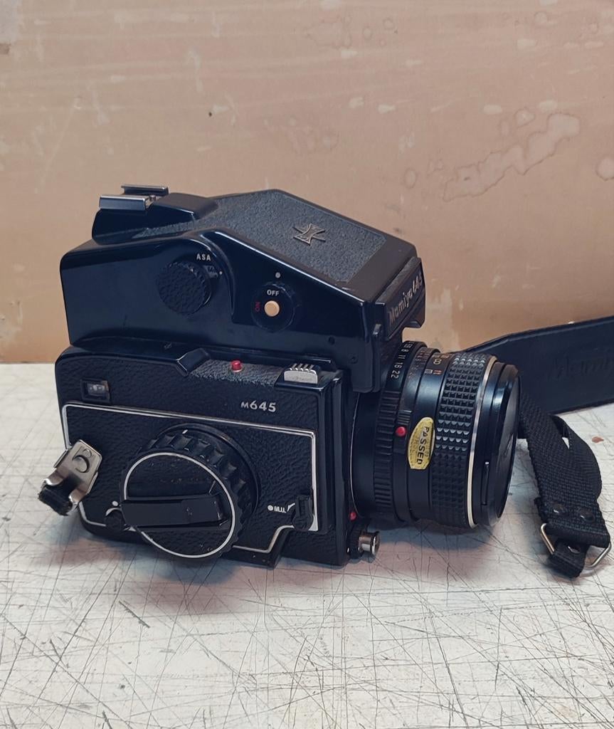 Mamiya M 645 analoge camera, Ophalen