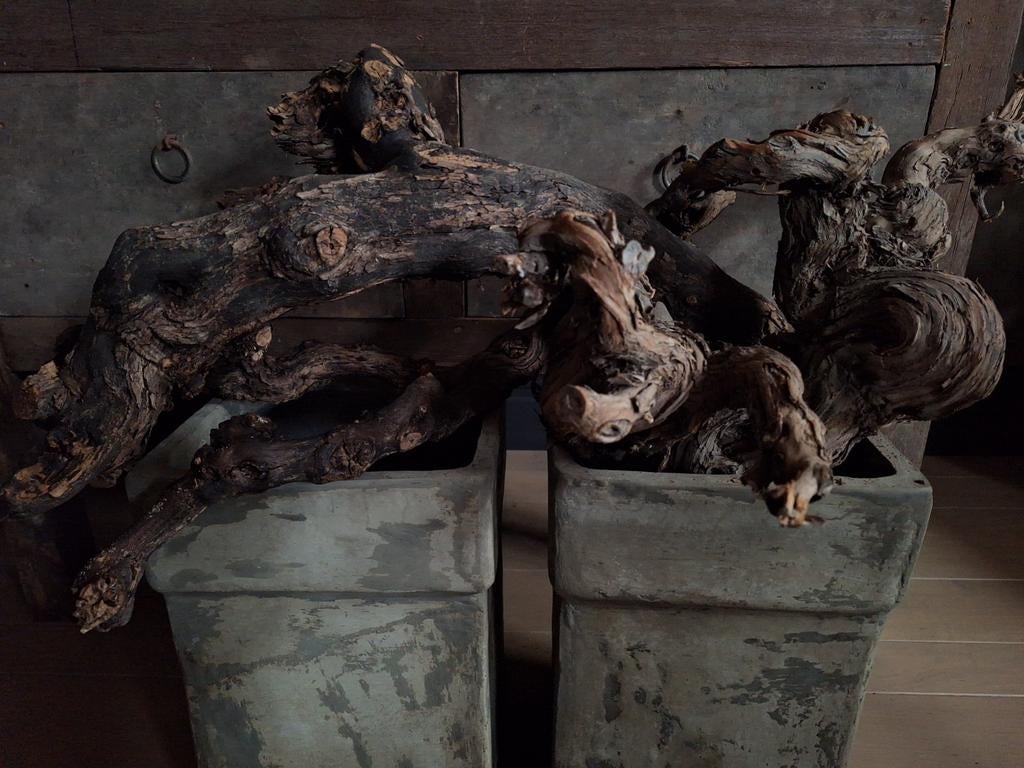 2x stenen bloempotten XXL sober en sleets uiterlijk, Steen, Vierkant, Nieuw, Ophalen of Verzenden