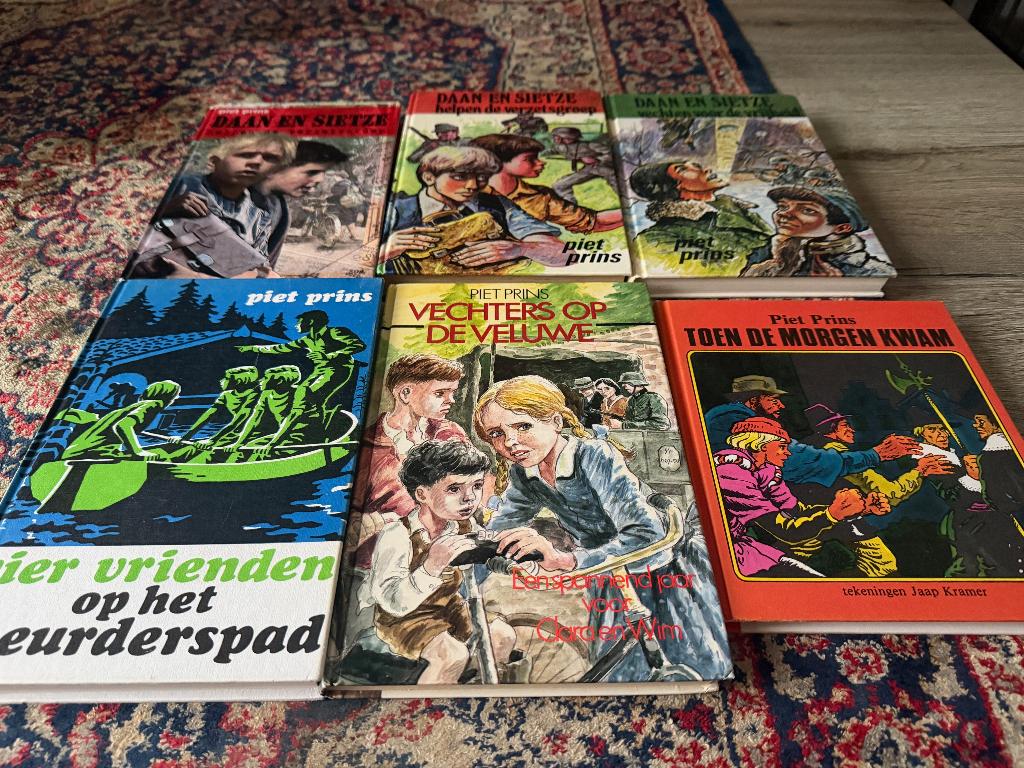 Piet Prins. Daan en Sietze. Vier Vrienden op het Speurdersp, Boeken, Tweede Wereldoorlog, Ophalen of Verzenden, Zo goed als nieuw