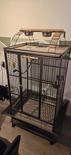 Te koop mooie grote Artemis Papagaaien kooi., Ophalen, Zo goed als nieuw, Metaal, Vogelkooi
