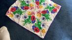 Kenzo sjaaltje 40 x40 cm met vrolijke bloemen, Kleding | Dames, Mutsen, Sjaals en Handschoenen, Ophalen of Verzenden, Nieuw, Sjaal