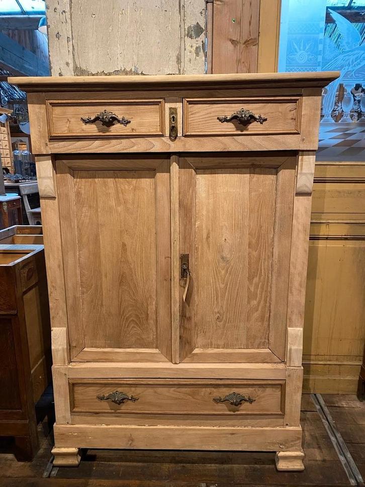 Landelijk brocante kast, Antiek en Kunst, Antiek | Meubels | Kasten, Ophalen