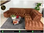 GRATIS LEVERING Hoekbank Bruin (1 maand) 300x250 GEREINIGD