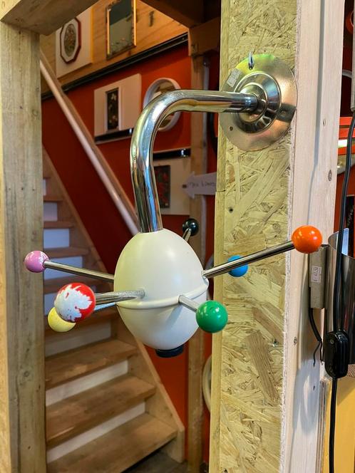 Vintage jaren 70 space age sputnik wand kapstok, Huis en Inrichting, Woonaccessoires | Kapstokken, Zo goed als nieuw, Wandkapstok