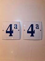 Emaille huisnummer bordjes 4a - Set van 2, Antiek en Kunst, Antiek | Emaille, Ophalen of Verzenden