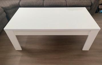 Salontafel beschikbaar voor biedingen